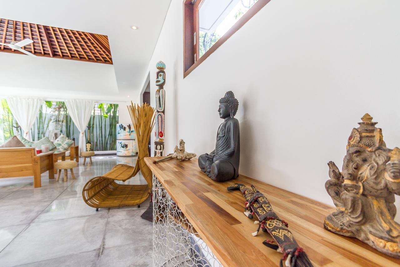 Villa Pierrot Seminyak Esterno foto