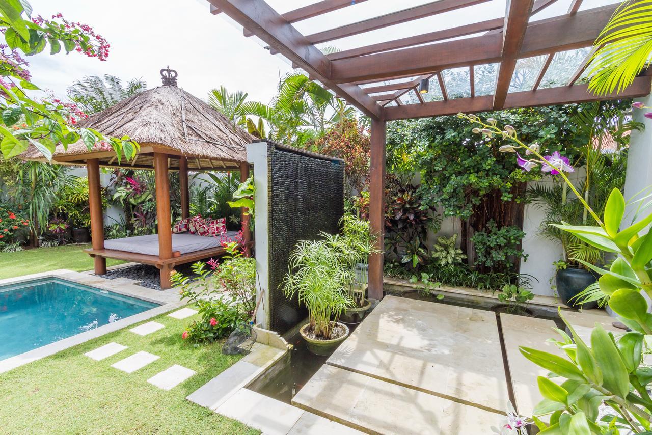 Villa Pierrot Seminyak Esterno foto