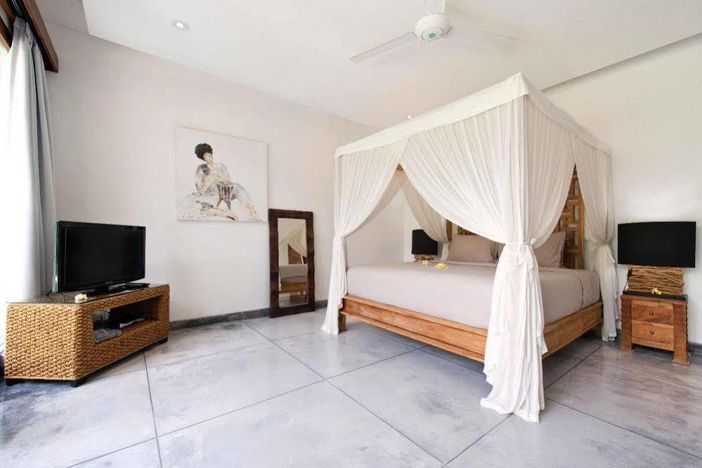 Villa Pierrot Seminyak Esterno foto